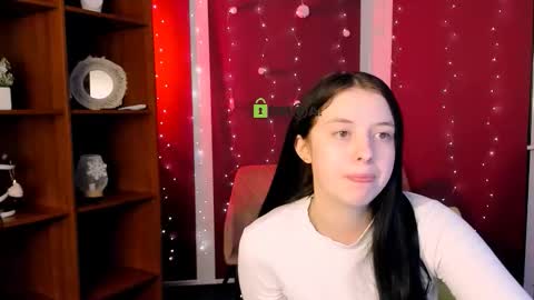 Snapshot of mira_vibe chatting on January 2026 07:18:01 PM Mira online show from January 2026 07:18:01 PM