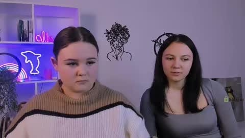 Snapshot of mira_vibe chatting on February 2026 07:18:01 PM Mira online show from February 2026 07:18:01 PM