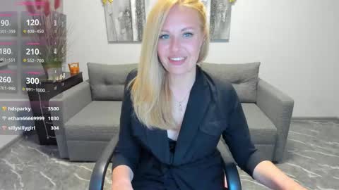 Snapshot of mira_whitme chatting on May 2026 04:04:02 PM Mira online show from May 2026 04:04:02 PM