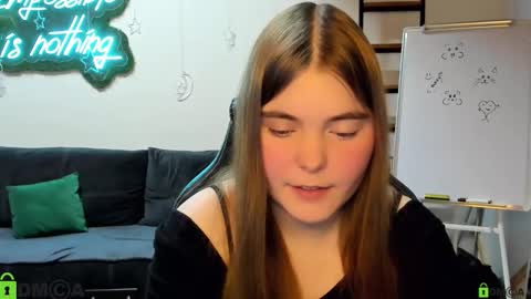 Snapshot of miraa_bloom chatting on January 2026 03:16:01 PM miraa_bloom online show from January 2026 03:16:01 PM