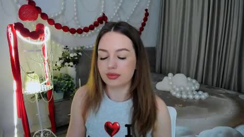 Emma online show from May 2026 07:44:02 PM