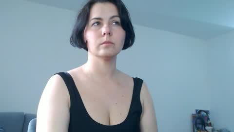 Meera online show from May 2026 06:00:02 AM