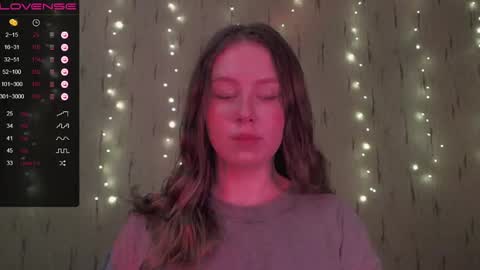 Kira online show from December 2024 07:14:01 PM