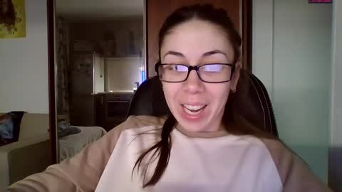 Snapshot of miranda_wish chatting on December 2024 05:35:02 PM MIRANDA online show from December 2024 05:35:02 PM