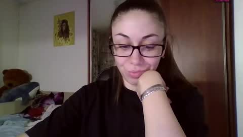 Snapshot of miranda_wish chatting on January 2025 06:35:01 PM MIRANDA online show from January 2025 06:35:01 PM