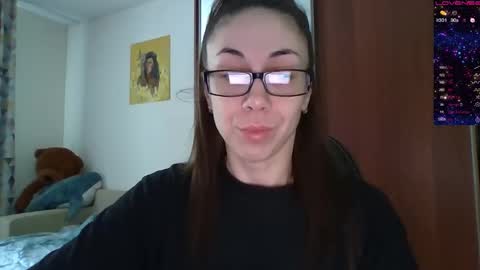 Snapshot of miranda_wish chatting on January 2025 06:00:01 AM MIRANDA online show from January 2025 06:00:01 AM