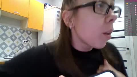 Snapshot of miranda_wish chatting on October 2025 12:59:01 PM MIRANDA online show from October 2025 12:59:01 PM