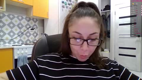 Snapshot of miranda_wish chatting on November 2025 02:28:01 PM MIRANDA online show from November 2025 02:28:01 PM