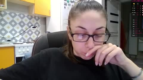 Snapshot of miranda_wish chatting on November 2025 11:09:02 AM MIRANDA online show from November 2025 11:09:02 AM