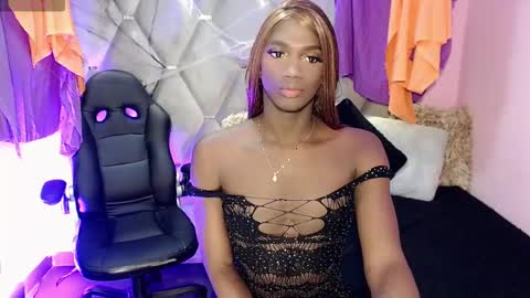 mirandaacollins online show from November 2025 10:49:02 AM