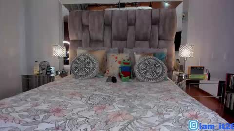 Miranda online show from September 2025 11:49:01 PM