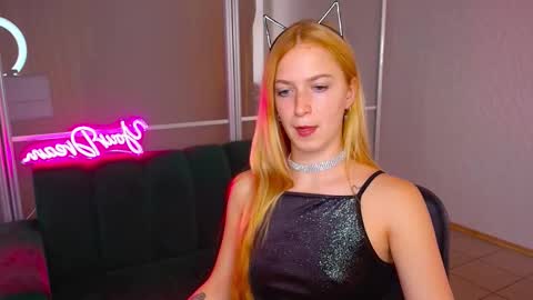 MirandaMayers online show from September 2025 06:13:01 AM