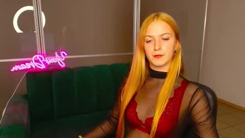 MirandaMayers online show from September 2025 08:08:02 PM