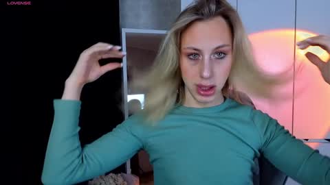 Snapshot of miraraid chatting on December 2024 03:34:01 AM miraraid online show from December 2024 03:34:01 AM