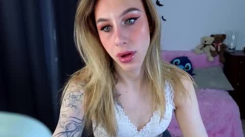 Snapshot of miraraid chatting on November 2025 10:26:02 AM miraraid online show from November 2025 10:26:02 AM