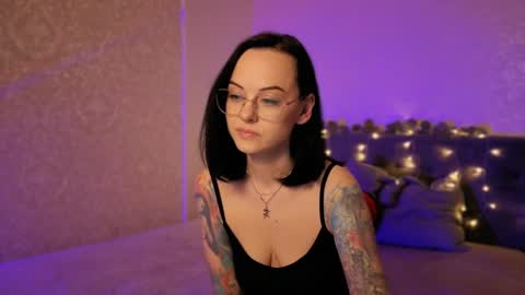 Snapshot of miraskyy chatting on April 2026 05:24:02 PM MiraSkyy online show from April 2026 05:24:02 PM