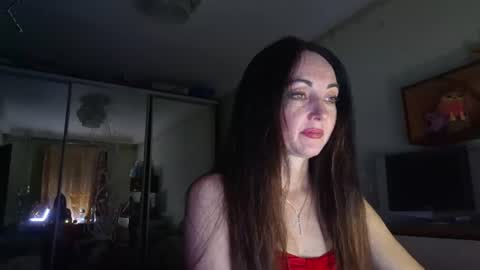 Snapshot of mirelisse chatting on June 2026 08:44:02 PM Christina online show from June 2026 08:44:02 PM