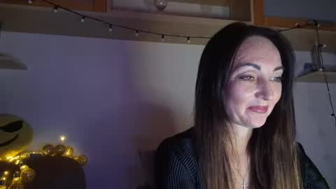 Snapshot of mirelisse chatting on July 2026 09:28:02 PM Christina online show from July 2026 09:28:02 PM