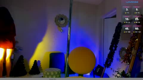 Miriam online show from December 2024 04:14:02 PM