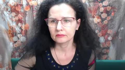 Miroslava Happi online show from May 2026 04:04:02 PM