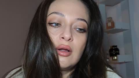 Snapshot of mirrabelleee chatting on February 2026 08:20:01 AM Mirrabelle online show from February 2026 08:20:01 AM