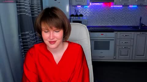 Shelley online show from March 2025 04:47:02 AM