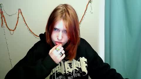 misaki_chan_ online show from February 2026 10:52:02 PM