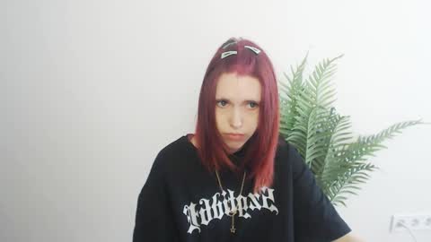 misaki_chan_ online show from May 2026 08:10:01 AM
