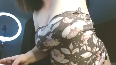 Snapshot of mishakiss34 chatting on November 2025 03:23:02 PM Misha online show from November 2025 03:23:02 PM