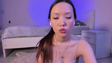 Mishel online show from March 2025 03:40:02 PM