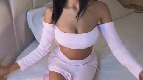 Snapshot of mishelle___7 chatting on June 2026 02:16:02 PM Shell online show from June 2026 02:16:02 PM