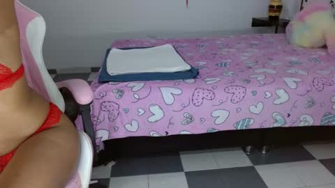 Mishka online show from February 2025 04:44:02 AM