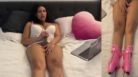 Snapshot of miskatfox chatting on August 2026 05:31:01 AM miskatfox online show from August 2026 05:31:01 AM