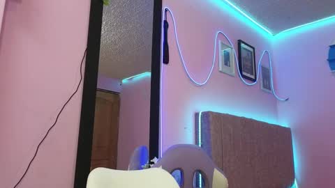 Snapshot of misofialeal chatting on September 2025 08:22:01 PM misofialeal online show from September 2025 08:22:01 PM