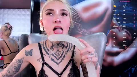 Snapshot of miss___angel chatting on February 2025 06:23:02 PM miss___angel online show from February 2025 06:23:02 PM