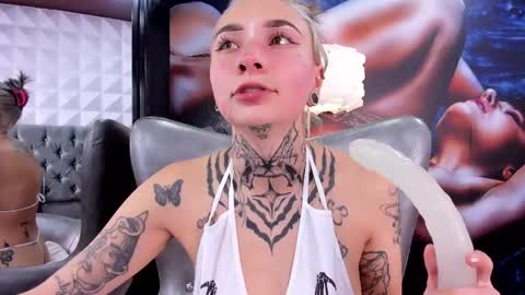 Snapshot of miss___angel chatting on February 2025 06:15:02 PM miss___angel online show from February 2025 06:15:02 PM