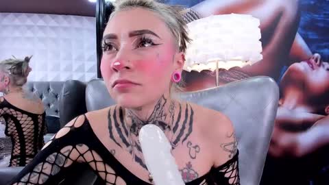 Snapshot of miss___angel chatting on March 2025 06:12:02 PM miss___angel online show from March 2025 06:12:02 PM