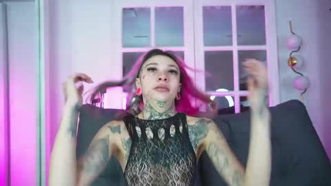 miss___angel online show from May 2026 11:07:01 AM