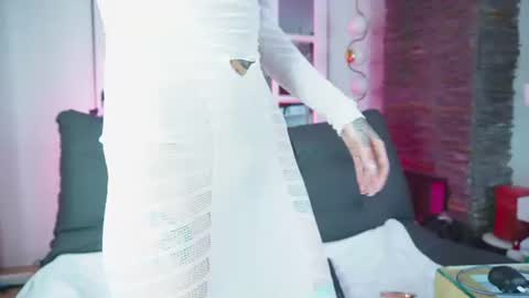 miss___angel online show from June 2026 11:03:01 AM