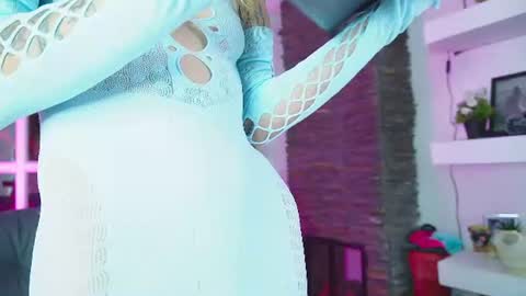 miss___angel online show from July 2026 11:08:02 AM