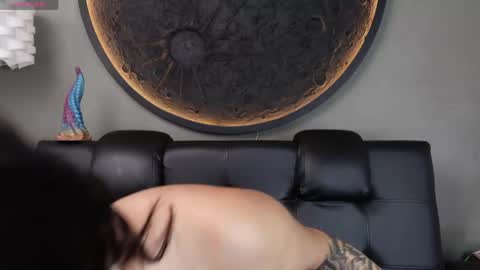 Charlotte online show from May 2026 06:05:02 PM