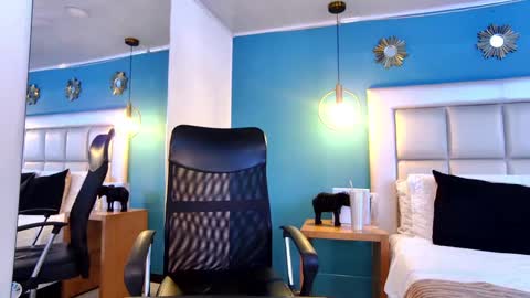 Snapshot of miss__ary_ chatting on September 2025 12:19:01 PM miss__ary_ online show from September 2025 12:19:01 PM