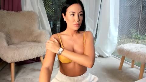 Snapshot of miss__tanya chatting on October 2025 09:10:01 AM Miss Tanya online show from October 2025 09:10:01 AM