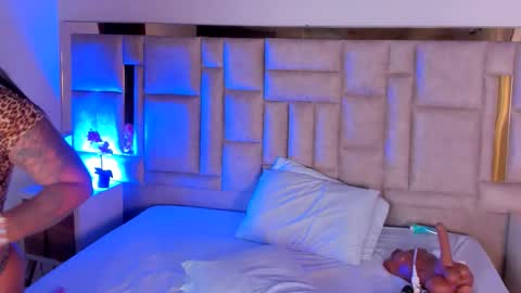 Miss Abigail  online show from November 2025 03:57:02 PM