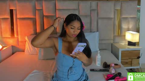 Miss Abigail  online show from May 2026 01:05:02 PM