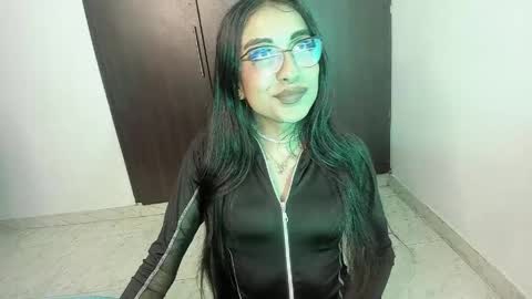 miss_angel0 online show from May 2026 04:28:01 AM