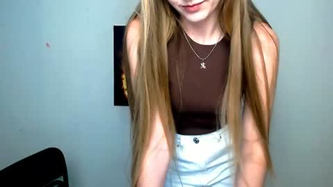 Angelina online show from June 2026 06:23:02 AM