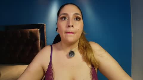 Anny online show from April 2026 02:42:01 AM
