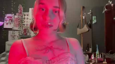 Anya online show from July 2026 10:25:02 PM