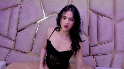 miss_bella_kiss online show from May 2026 06:41:01 AM